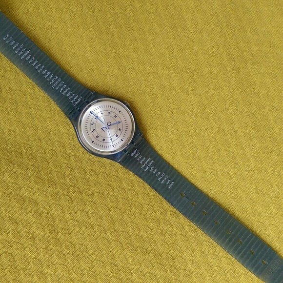 ✴SOLD✴ 90s Vintage SWATCH Waterproof H2O Watch - Picture 2 of 4